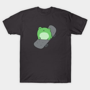 Cute Frog on Skateboard, Kawaii Cottagecore Aesthetic Frog, Skating Cartoon Lover T-Shirt